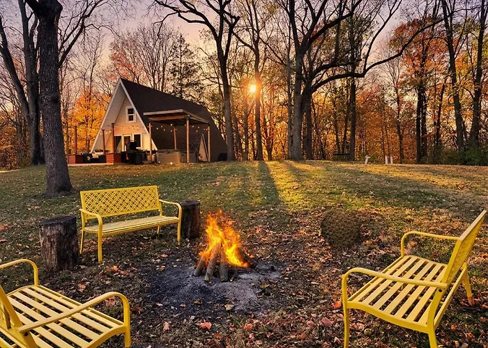 2 Acre Private Retreat With Sauna, Hot Tub, Large Fire-pit And Outdoor Games Heyworth