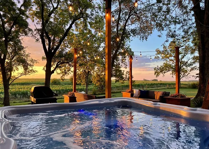 2 Acre Private Retreat With Sauna, Hot Tub, Large Fire-pit And Outdoor Games Сasa de vacaciones