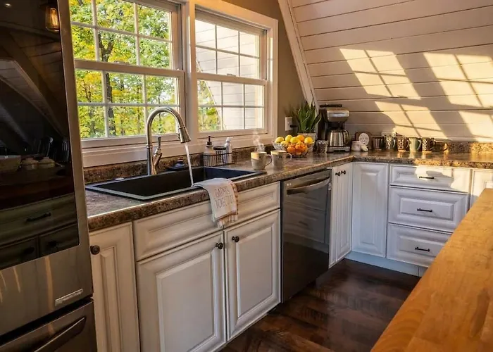 Holiday home 2 Acre Private Retreat With Sauna, Hot Tub, Large Fire-pit And Outdoor Games