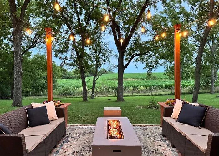 2 Acre Private Wellness Retreat With Sauna, Hot Tub And Outdoor Games Heyworth