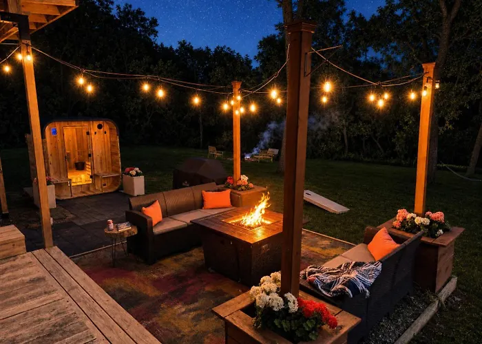 2 Acre Private Retreat With Sauna, Hot Tub, Large Fire-pit And Outdoor Games * Heyworth